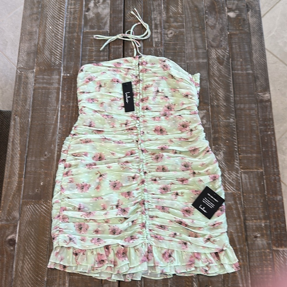 Lulu’s Blooming Nigh Out Light Green Floral Bodycon Dress Size M
